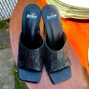 bisou bisou black heels size 6